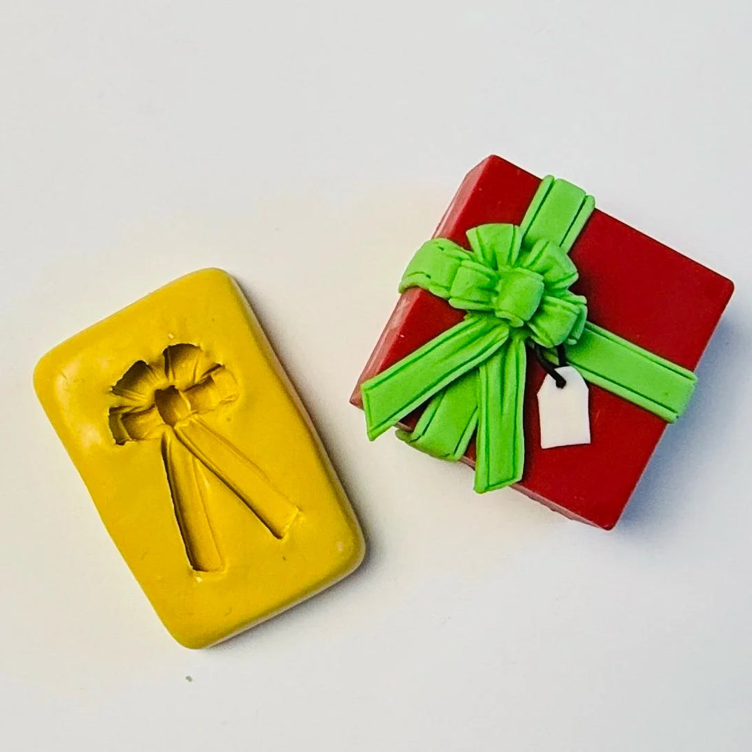 Bow Molds